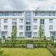 Architektur Fotos Köln Mehrfamilienhaus mit Grünanlage